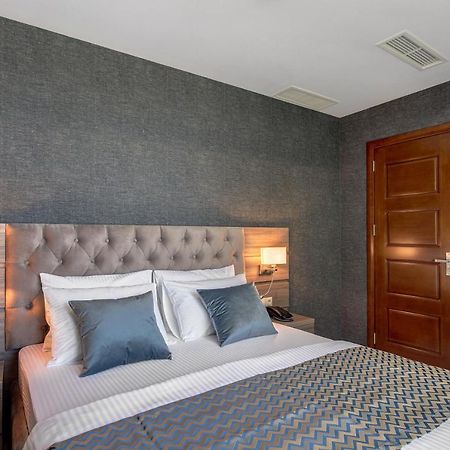 Vinum Hotel Тбилиси Экстерьер фото