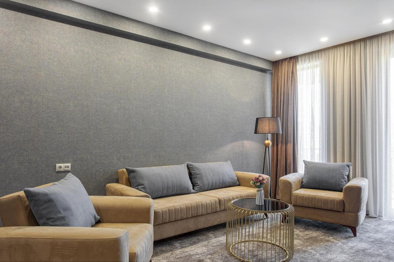 Vinum Hotel Тбилиси Экстерьер фото